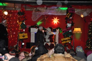 und_auch_der_nikolaus_hrt_geduldig_die_gedichte_der_kinder